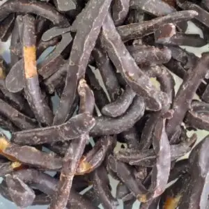 Naranja bañada en chocolate